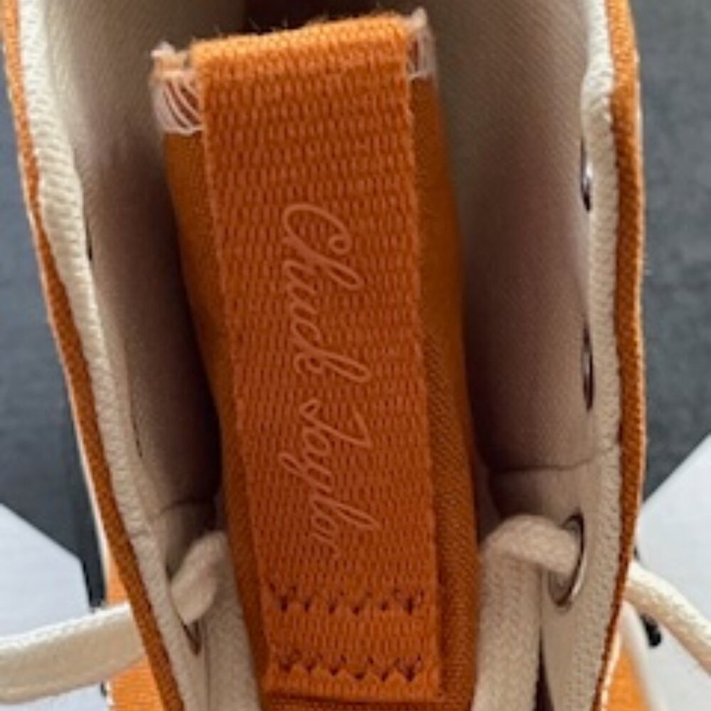 Converse High-Top Sneakers in mustard and White - Picture 4 of 5